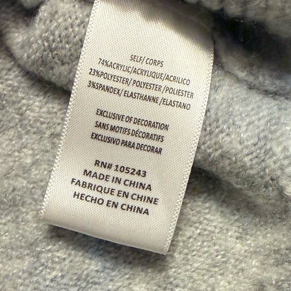 Wallpapher soft gray with pink and white hearts sweater. L - Picture 7 of 8